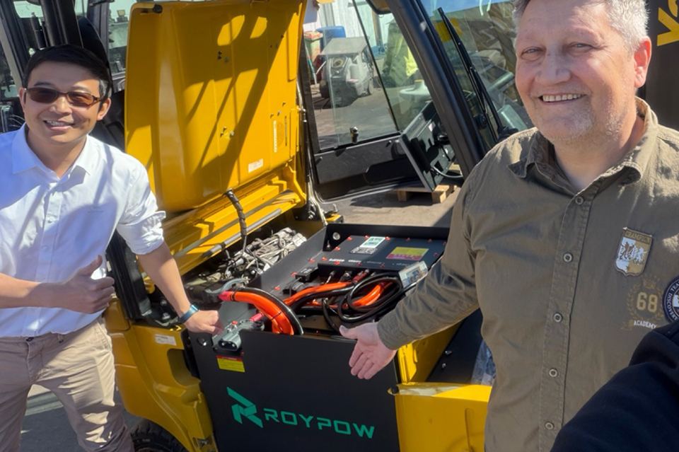 From Lead-Acid to Lithium: Reducing Maintenance and Improving Efficiency for a Yale Forklift in Germany